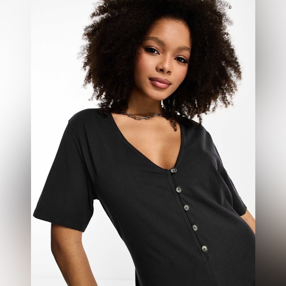 ASOS DESIGN jersey button front chuck on jumpsuit in washed black - Picture 2 of 7